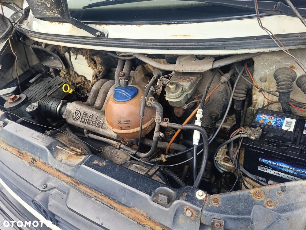 Volkswagen T 4 - 8