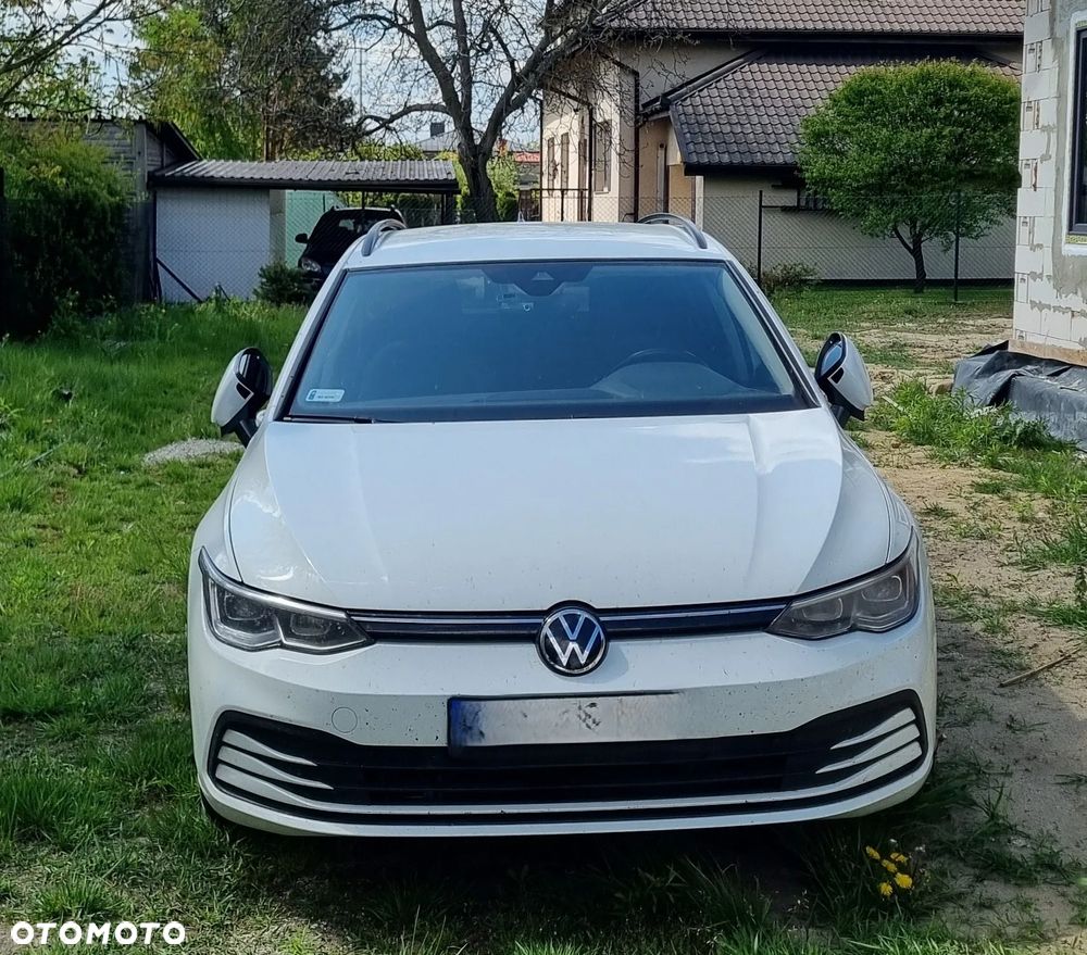 Volkswagen Golf - 1