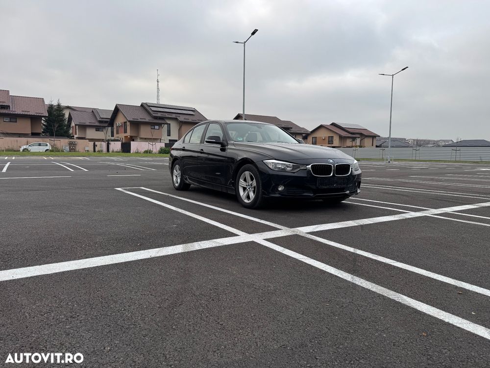 BMW Seria 3 318d Aut. Luxury Line - 3