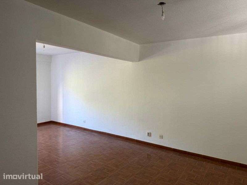 Apartamento T2 em Campolide - Grande imagem: 4/11