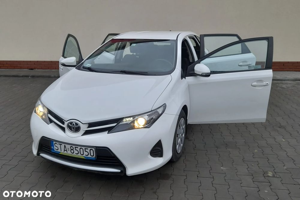Toyota Auris 1.4 D-4D Life - 3