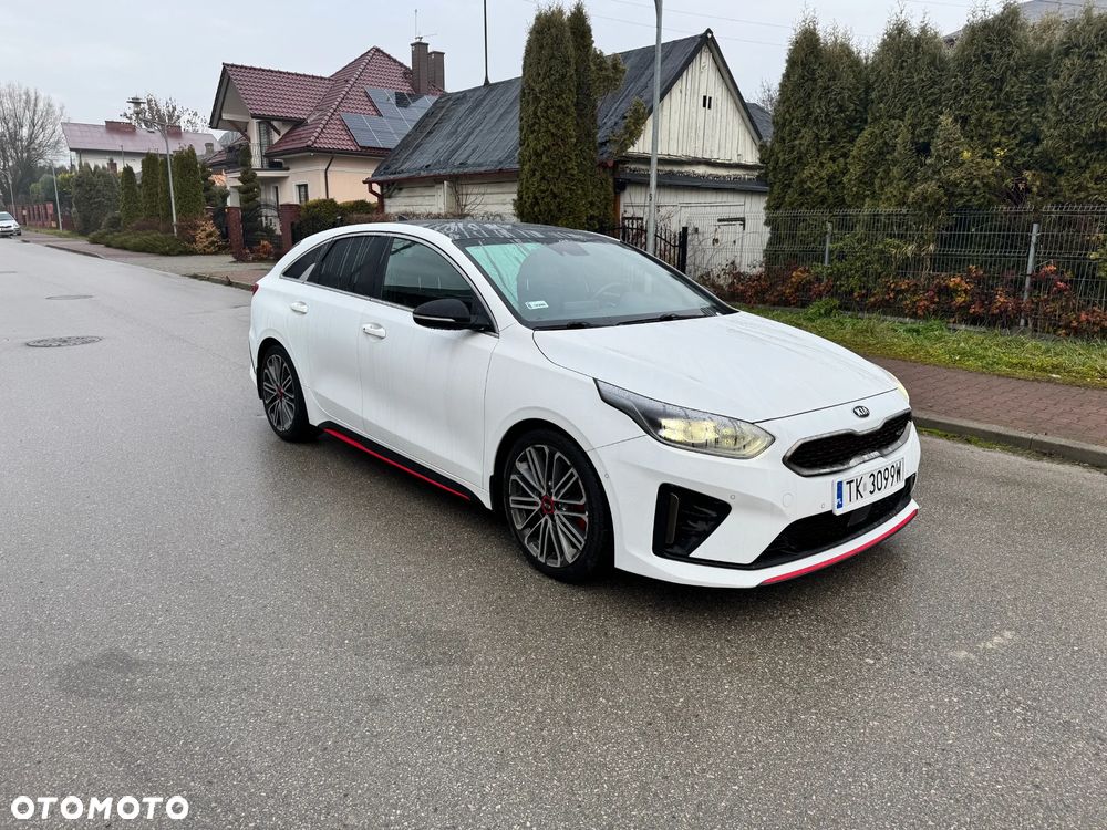 Kia ProCeed - 14
