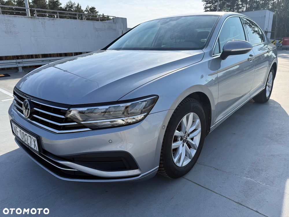 Volkswagen Passat 1.5 TSI EVO Business DSG - 1