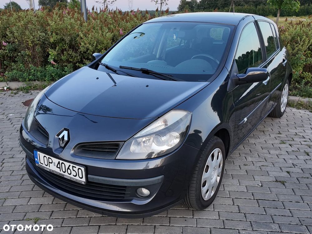 Renault Clio 1.6 16V Expression - 1