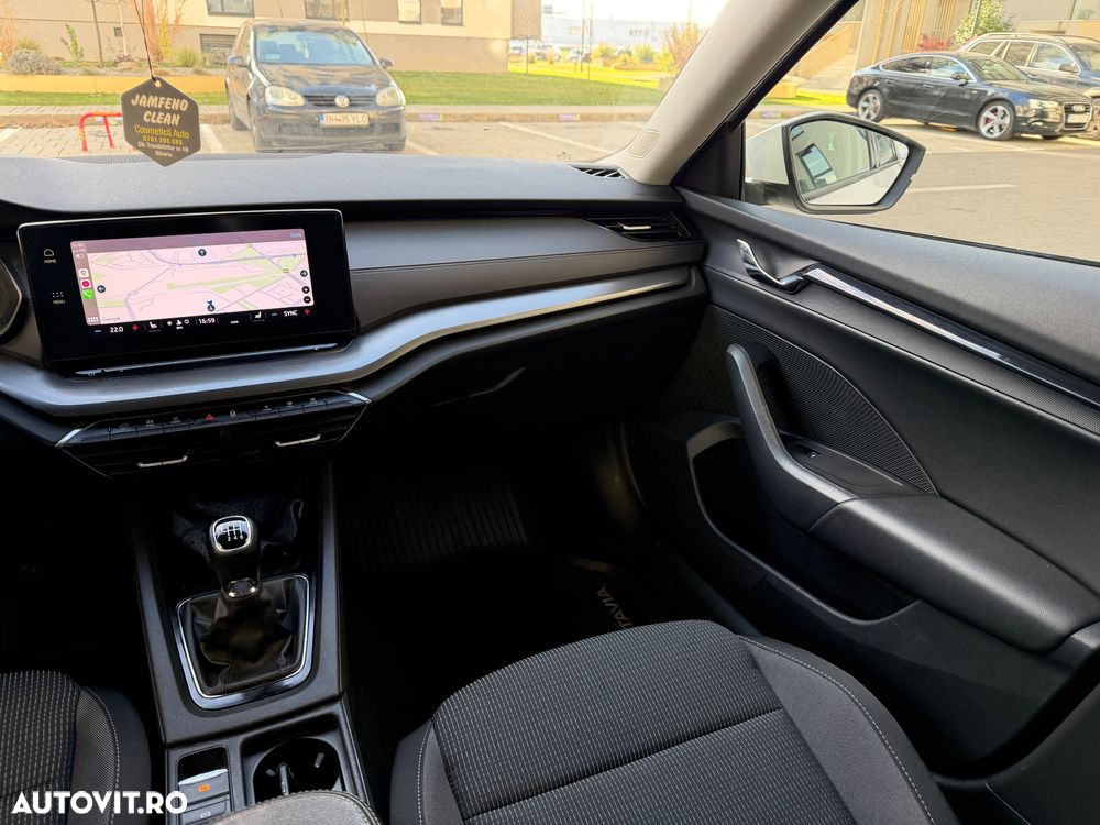 Skoda Octavia 2.0 TDI STYLE - 6