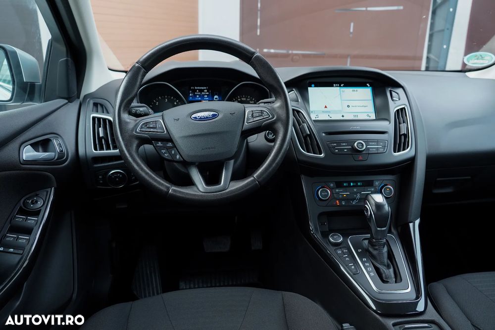 Ford Focus 2.0 TDCI Powershift Titanium - 15