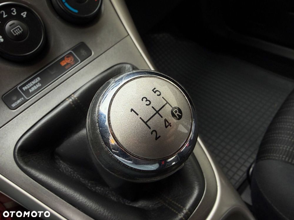 Toyota Auris 1.6 VVT-i Luna - 23