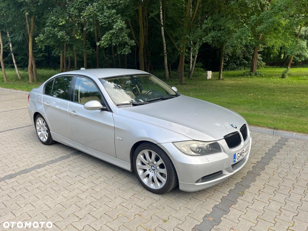 BMW Seria 3 320d DPF - 1