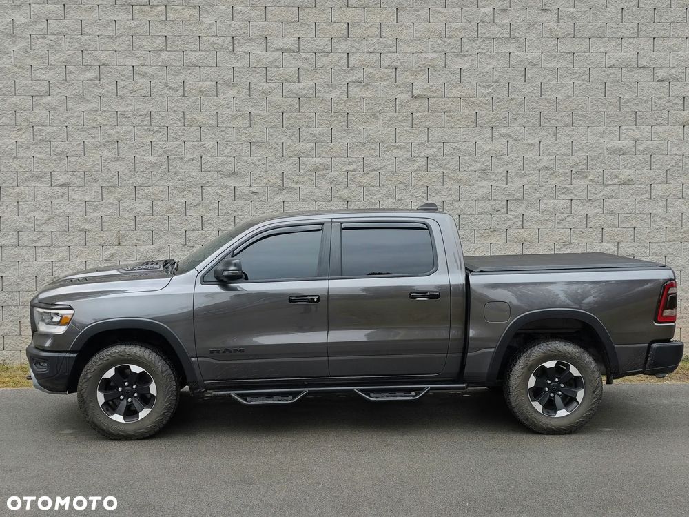 Dodge RAM 5.7 4x4 - 10