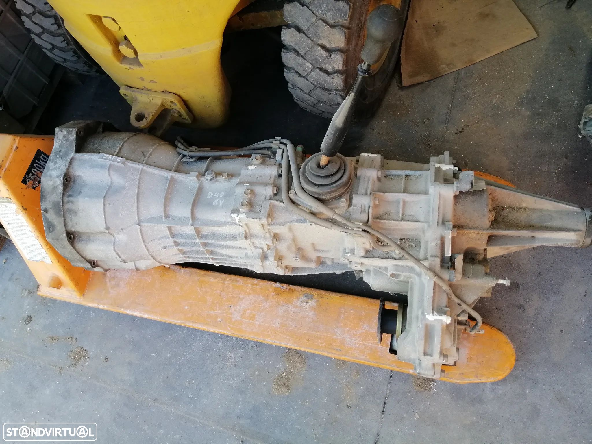 Caixa de velocidades e transferencias Nissan Navara D40 YD25 174CV - 1