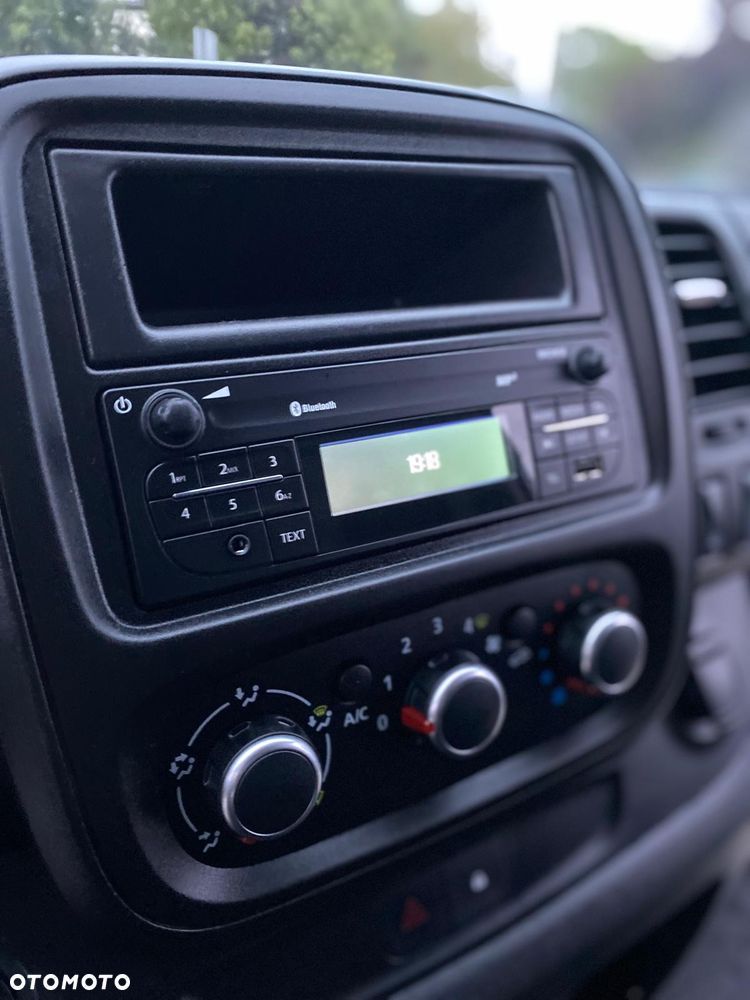 Renault Trafic - 14