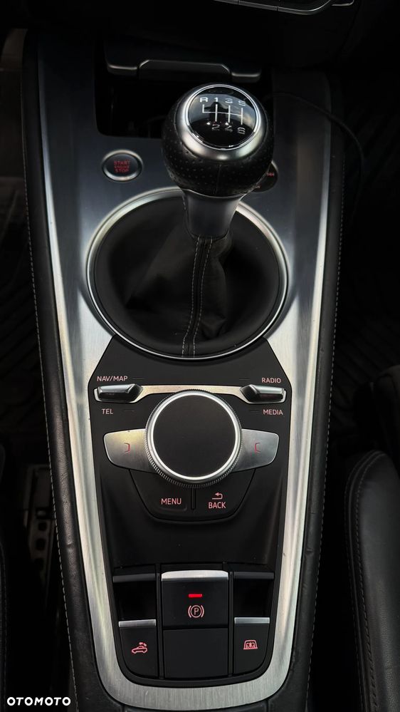 Audi TT Roadster - 18