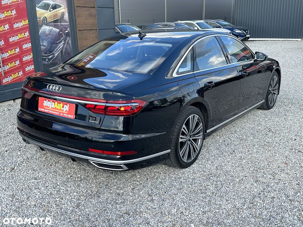 Audi A8 - 4