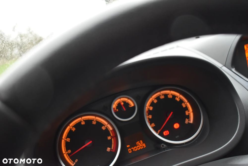 Opel Corsa - 28