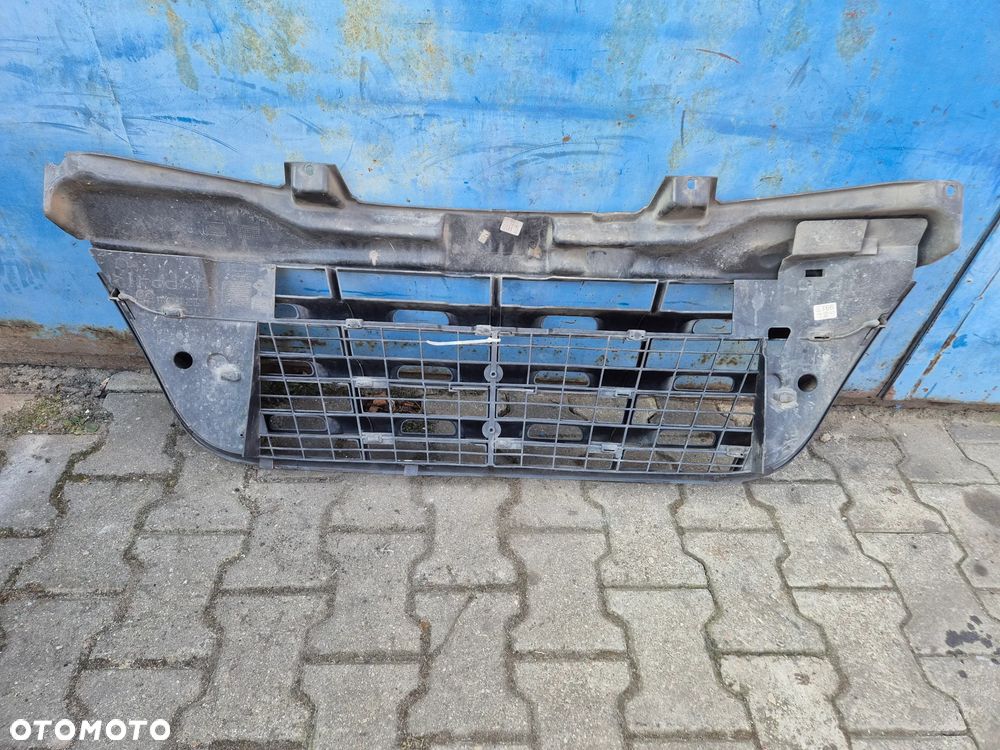 ATRAPA GRILL MASTER III MOVANO B  NV400 2.3 10r.+ - 5