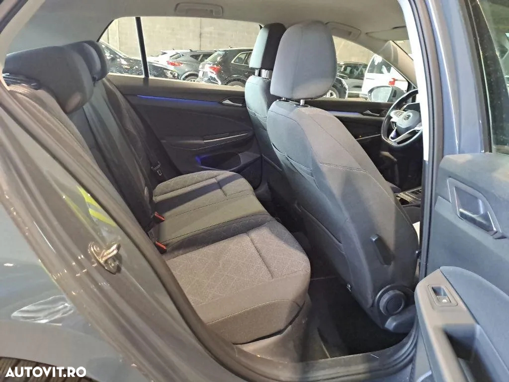 Volkswagen Golf 1.5 eTSI DSG MHEV Life - 7