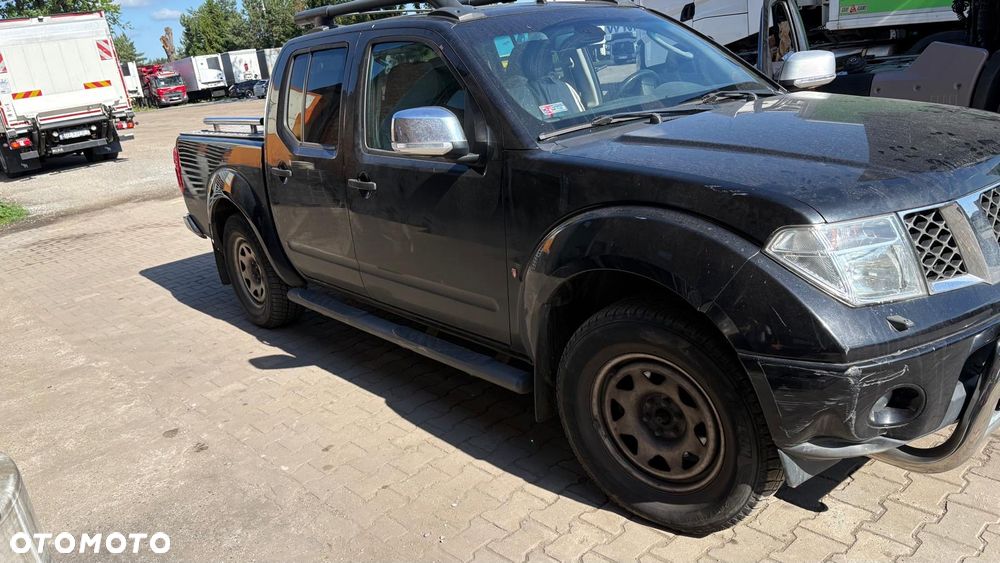 Nissan Navara 2.5 D Platinum - 4