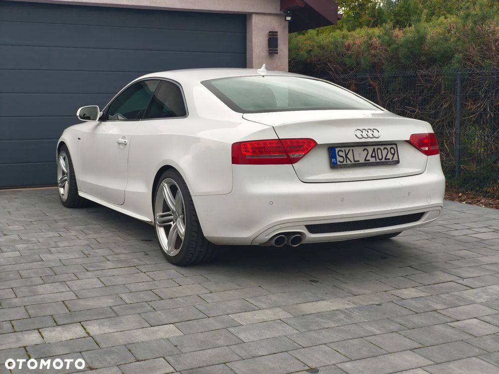 Audi A5 2009 photo 4
