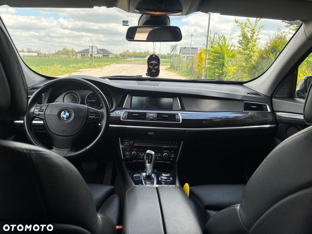 BMW 5GT 530d xDrive - 17