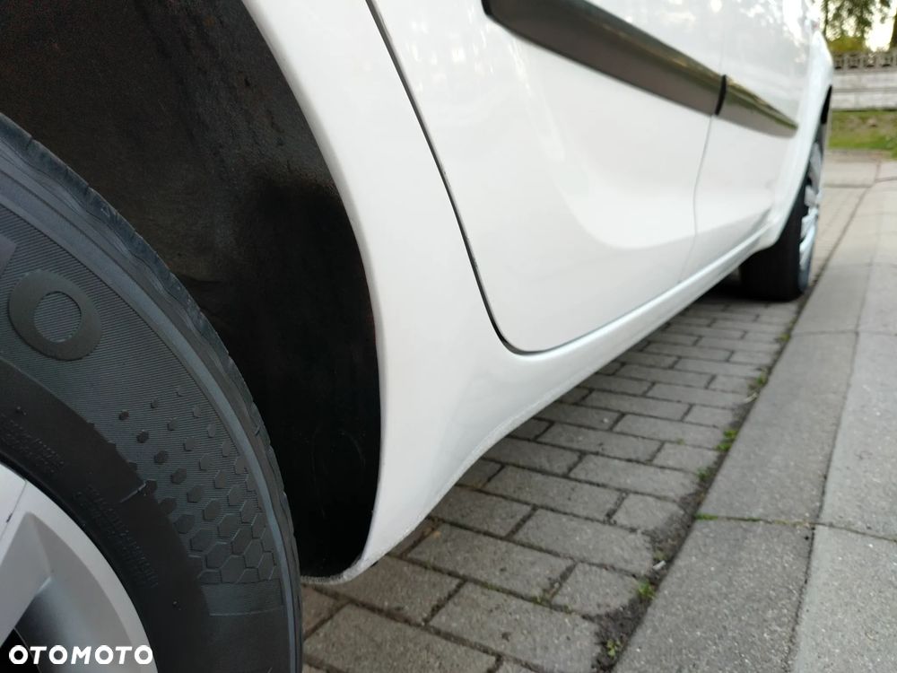 Hyundai i20 - 16