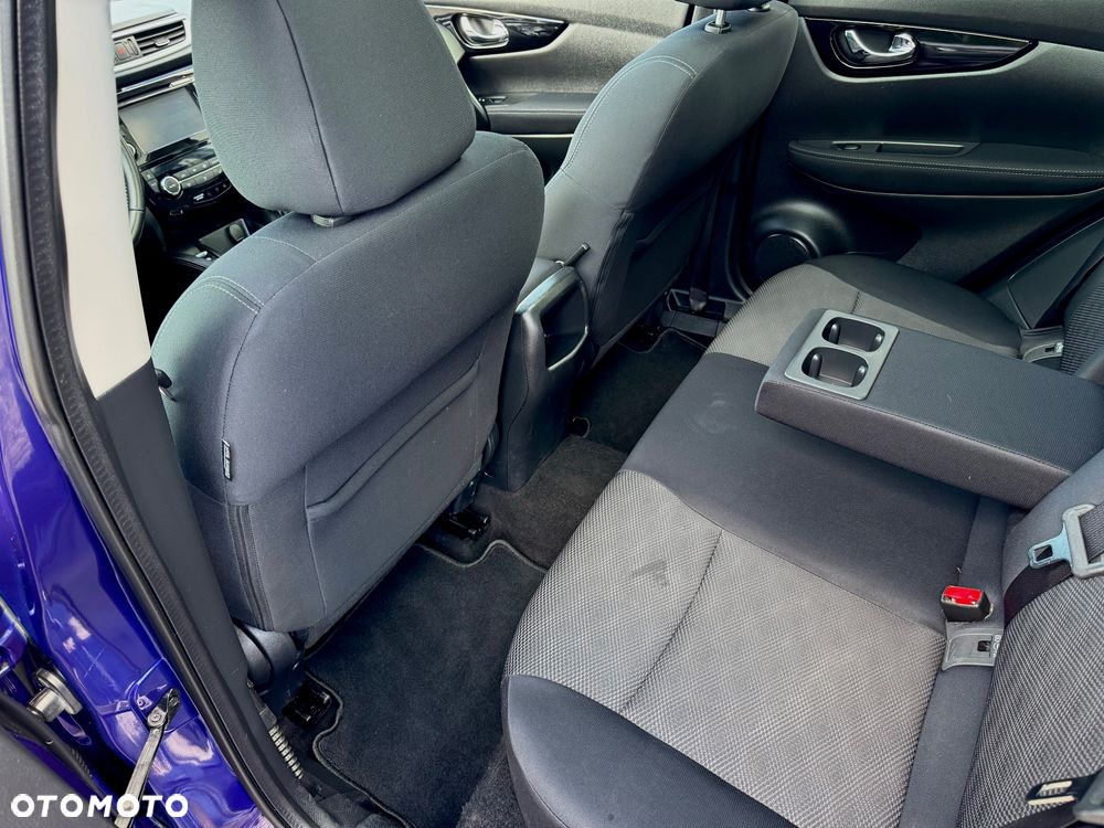 Nissan Qashqai 1.6 DCi TEKNA - 11