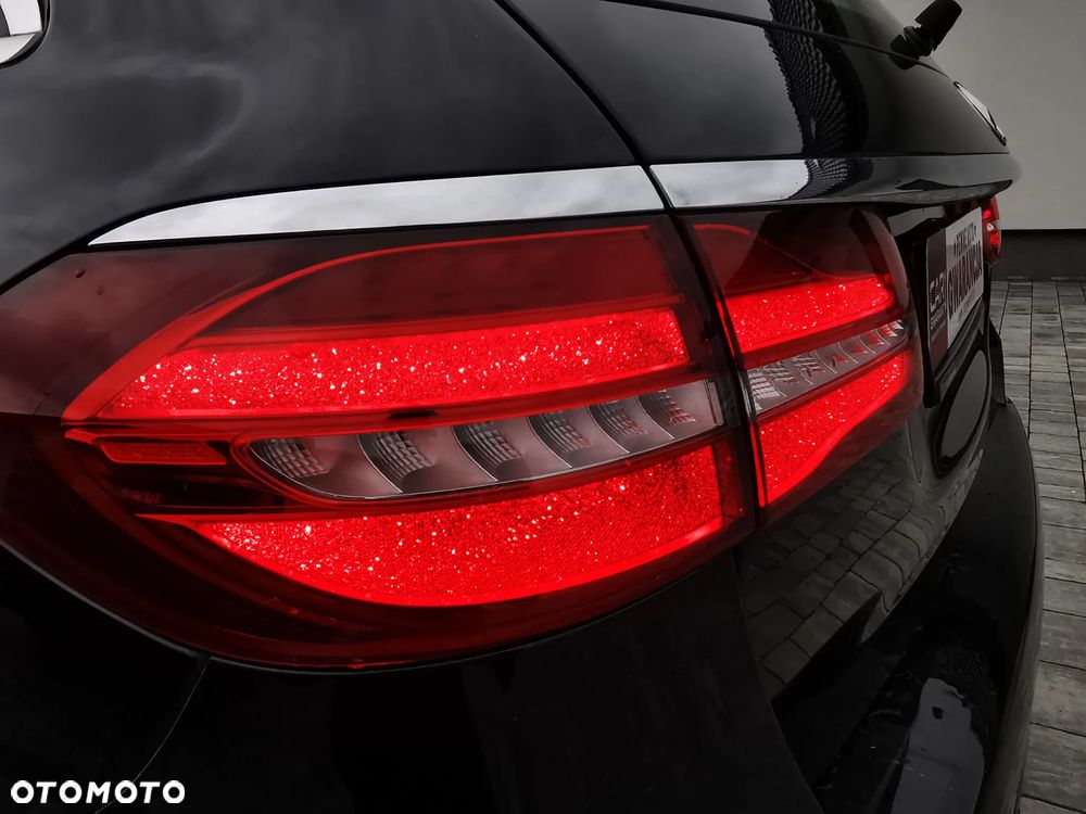 Mercedes-Benz Klasa E 200 d Exclusive - 18