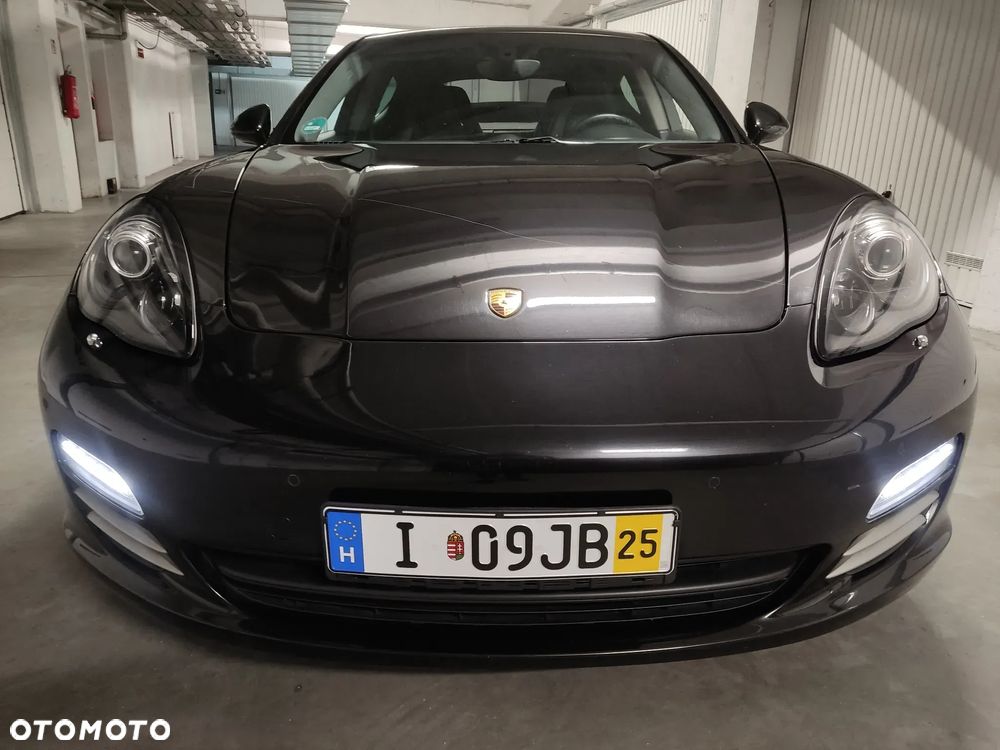 Porsche Panamera 4S PDK - 27