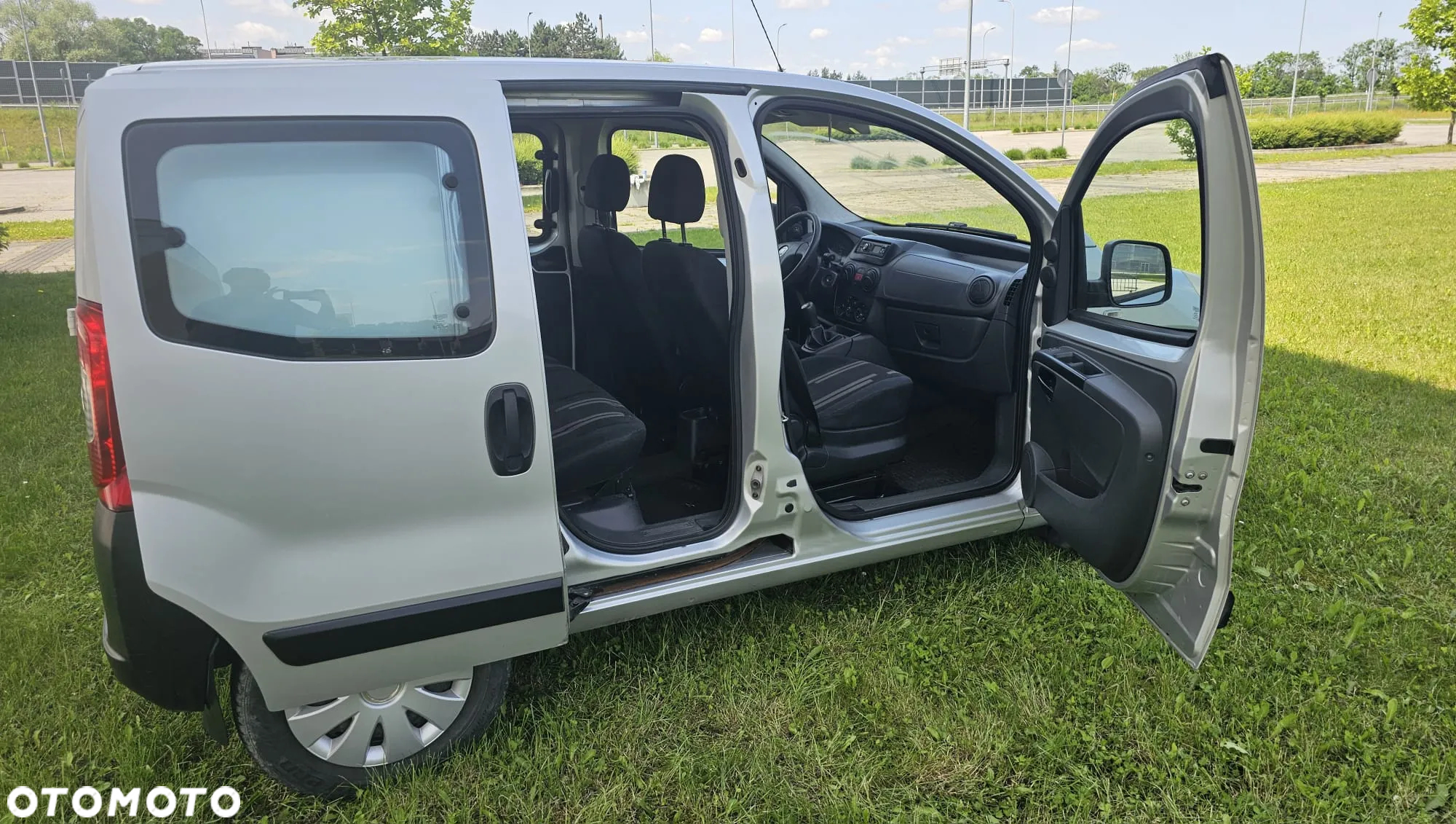 Fiat Fiorino Kombi 1.3 MJ Adventure - 16