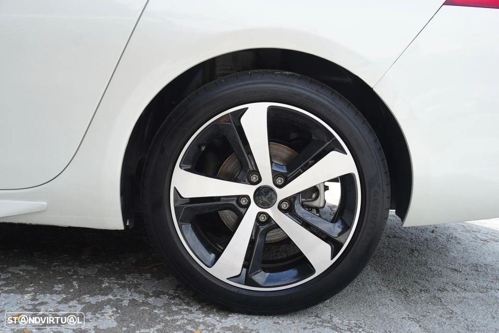 Peugeot 308 SW 1.5 BlueHDi GT Line - 17