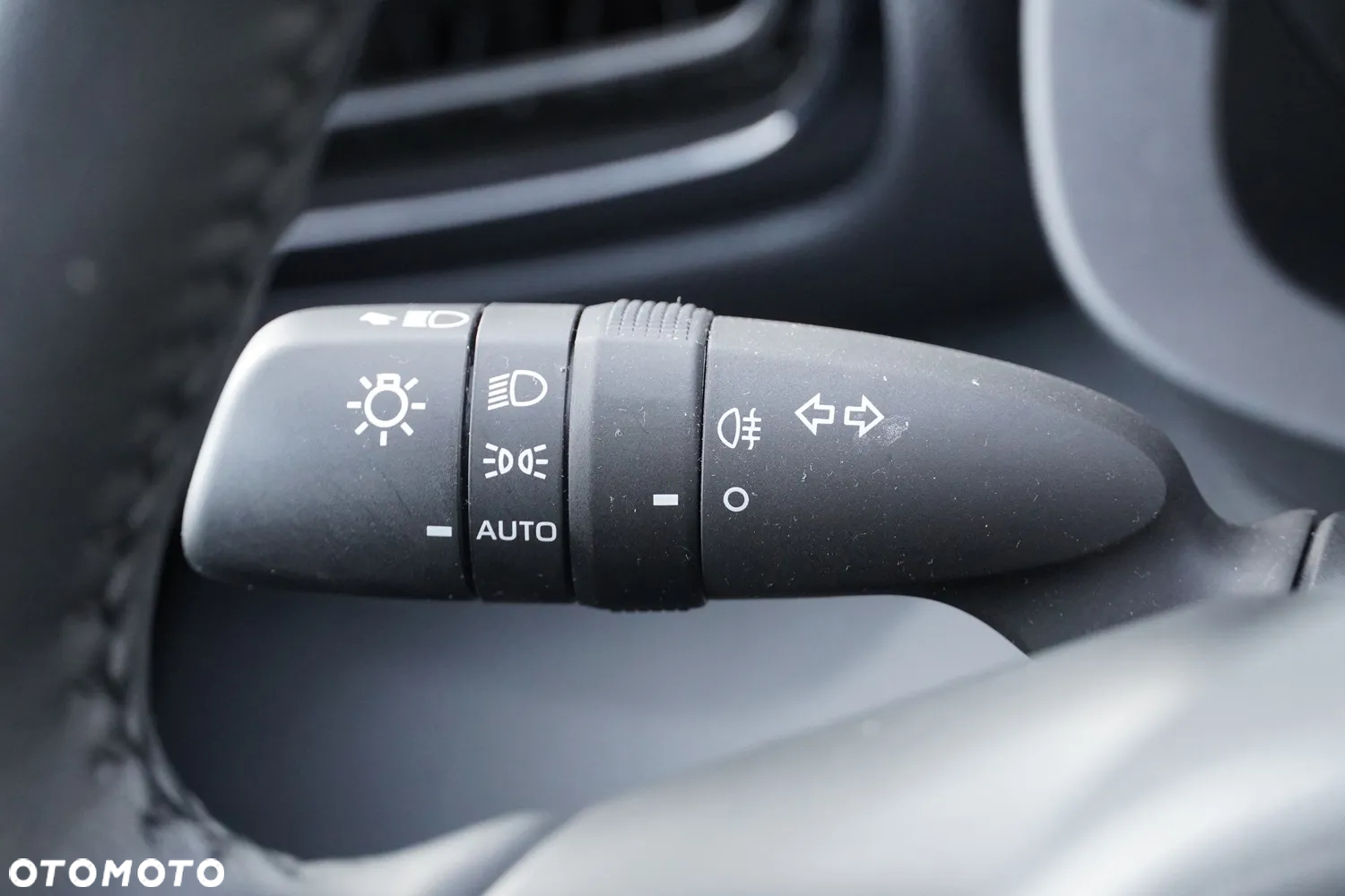 Mazda 2 1.5 Hybrid Exclusive Line CVT - 13