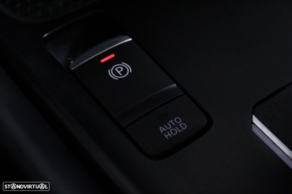 Nissan Qashqai 1.3 DIG-T N-Connecta LED+TT+SKY Xtronic - 29