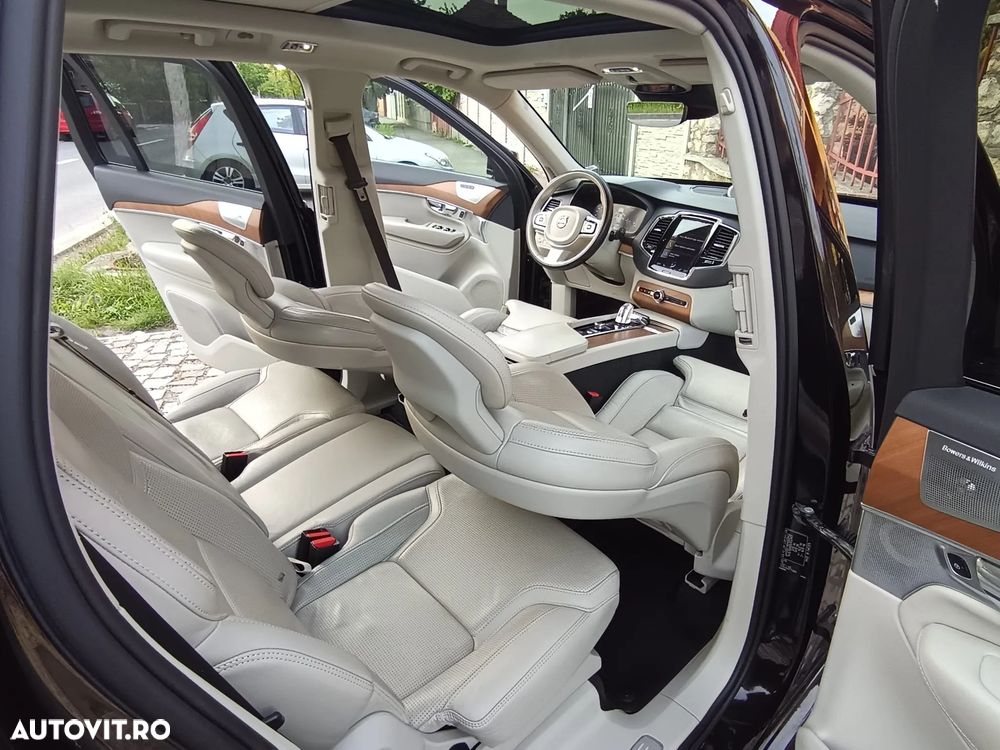 Volvo XC 90 - 7