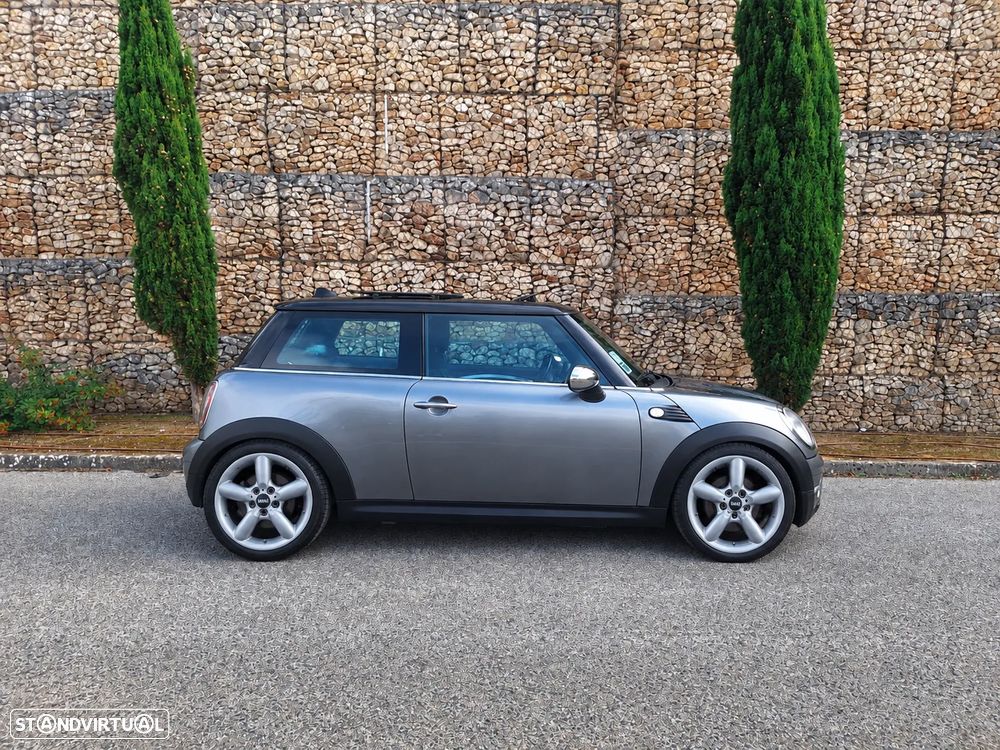 MINI 3 Portas One D - 29