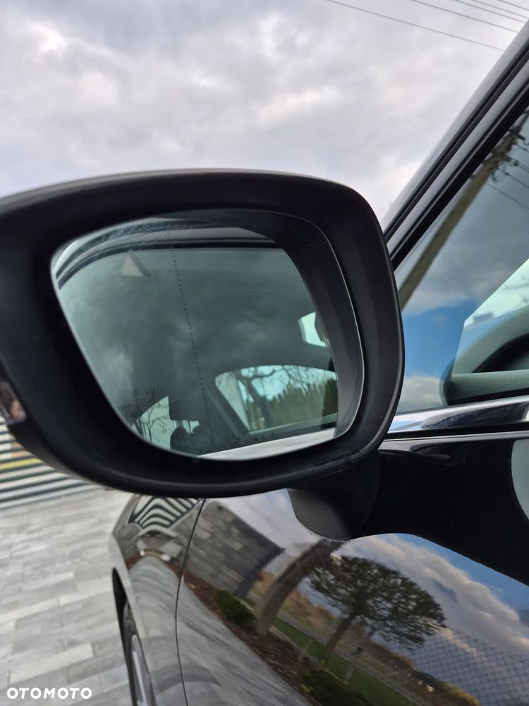 Mazda 3 SKYACTIV-G 2.0 M-Hybrid SELECTION - 36