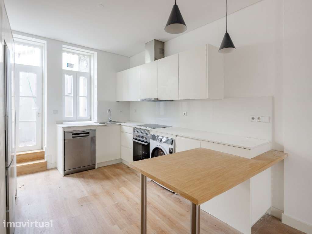 Moradia T2 com terraço Totalmente Remodelada - Grande imagem: 4/15