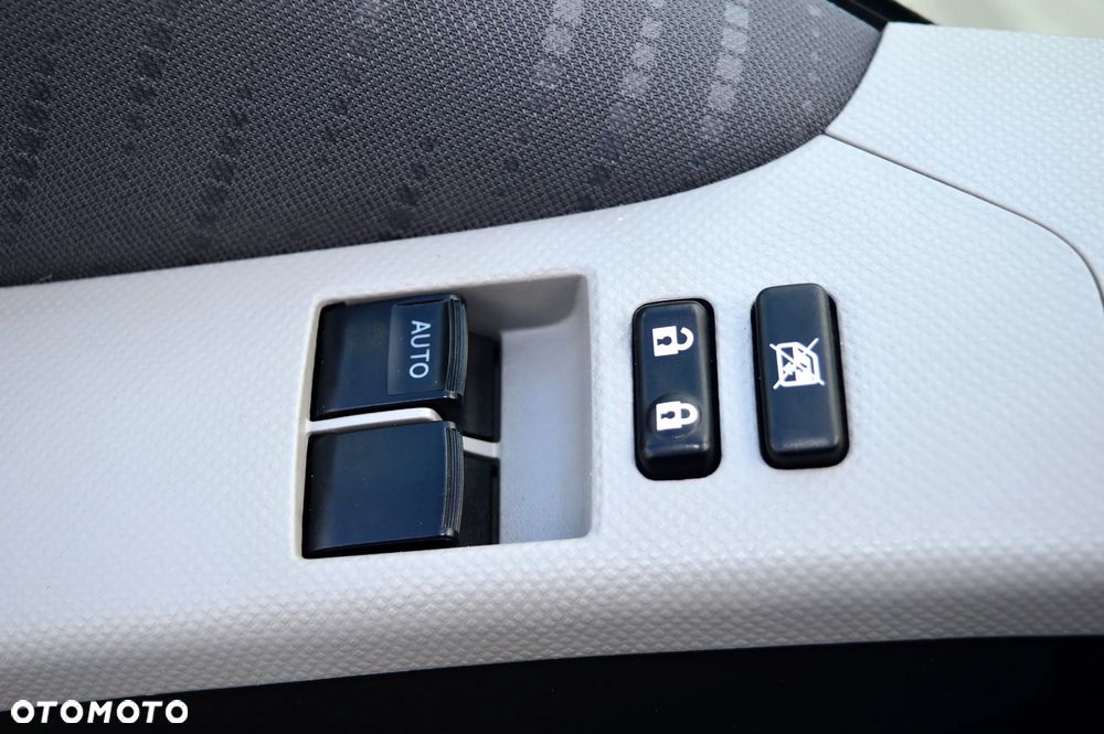 Toyota Yaris 1.33 VVT-i Cool+ - 24