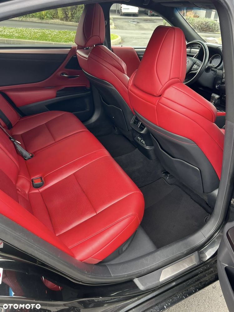 Lexus ES 300h F Sport - 20