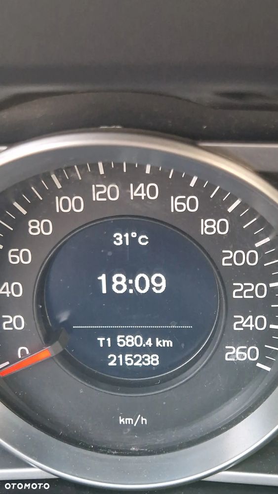 Volvo V40 D2 Kinetic - 23