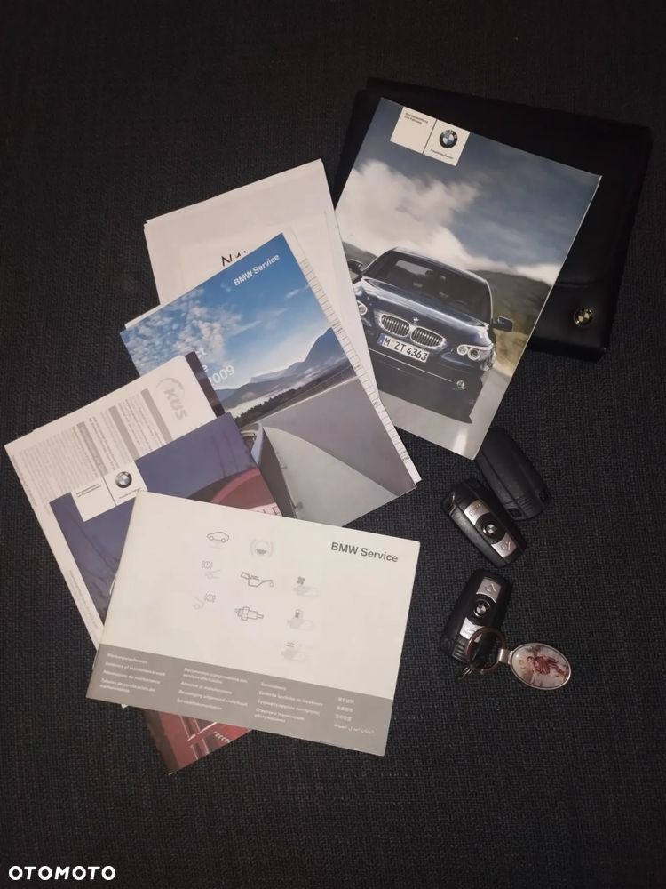 BMW Seria 5 520d Touring Edition Sport - 14