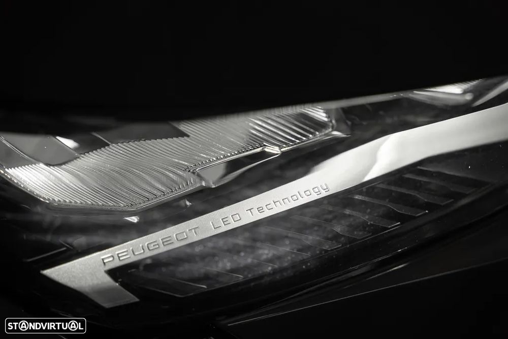 Peugeot 408 1.2 PureTech Allure EAT8 - 12