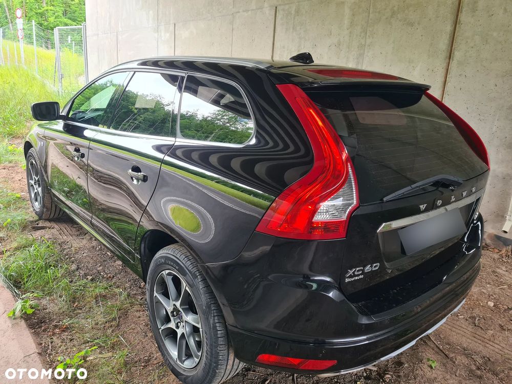 Volvo XC 60 D4 Drive-E Ocean Race - 5