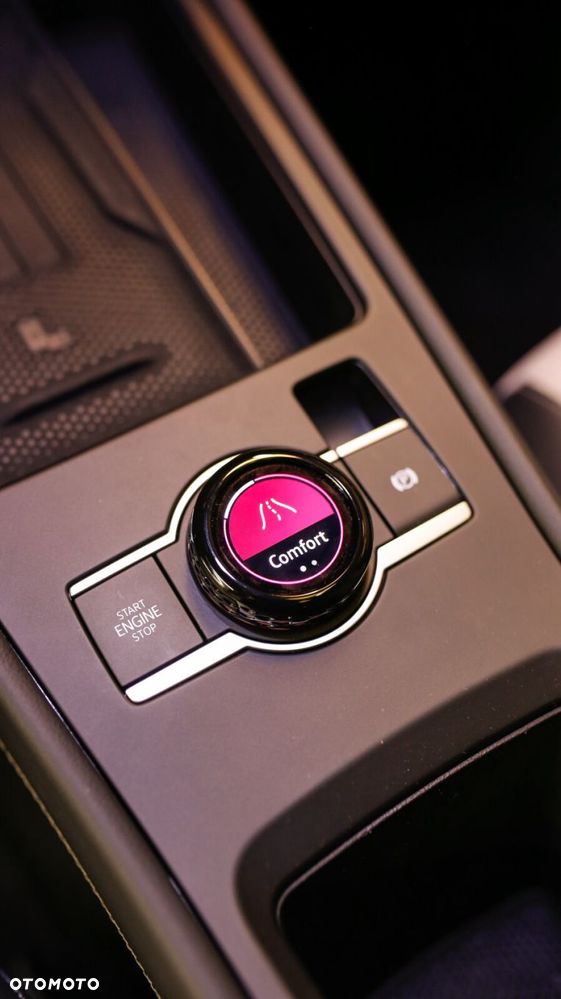 Volkswagen T-Roc - 27