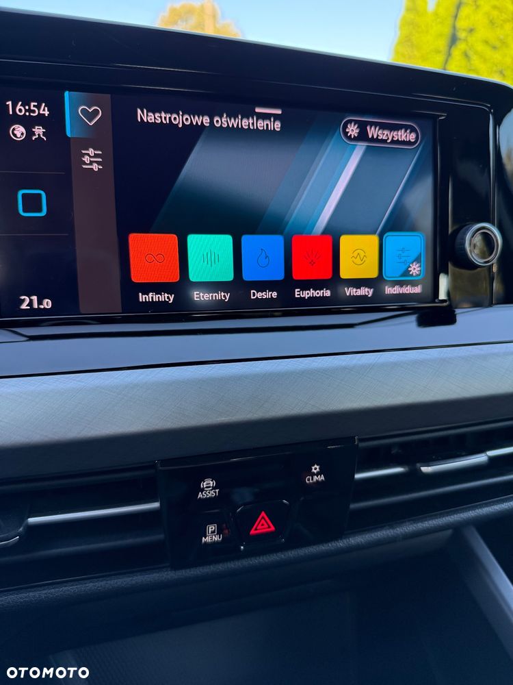Volkswagen Golf VIII 2.0 TDI Life DSG - 36