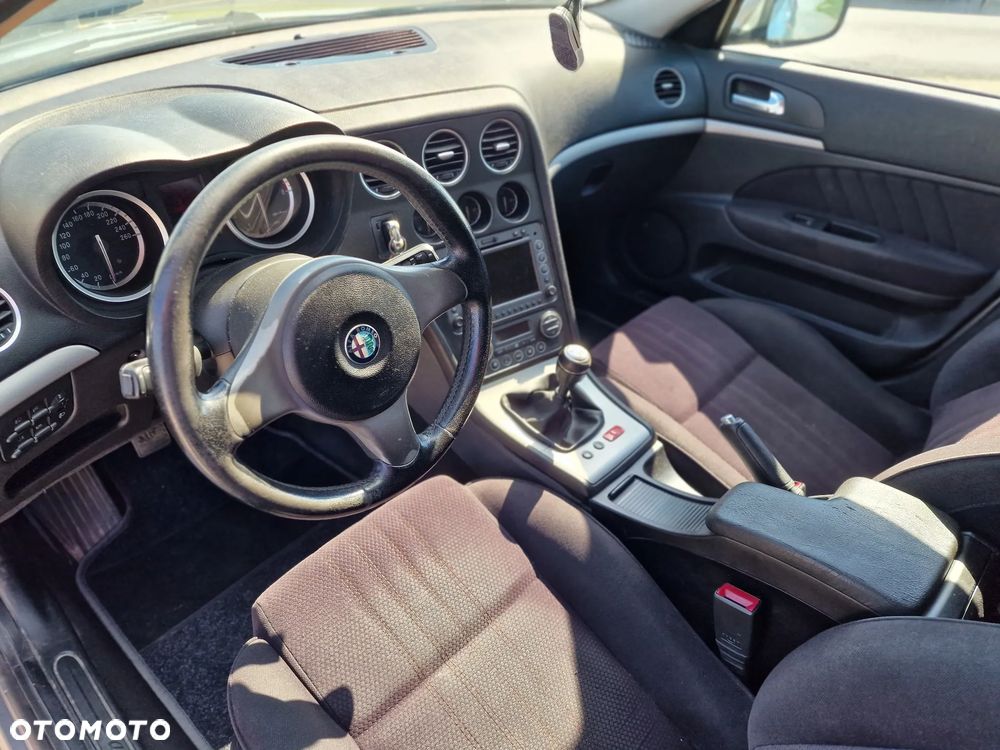 Alfa Romeo 159 2.2 JTS 16V Distinctive - 14