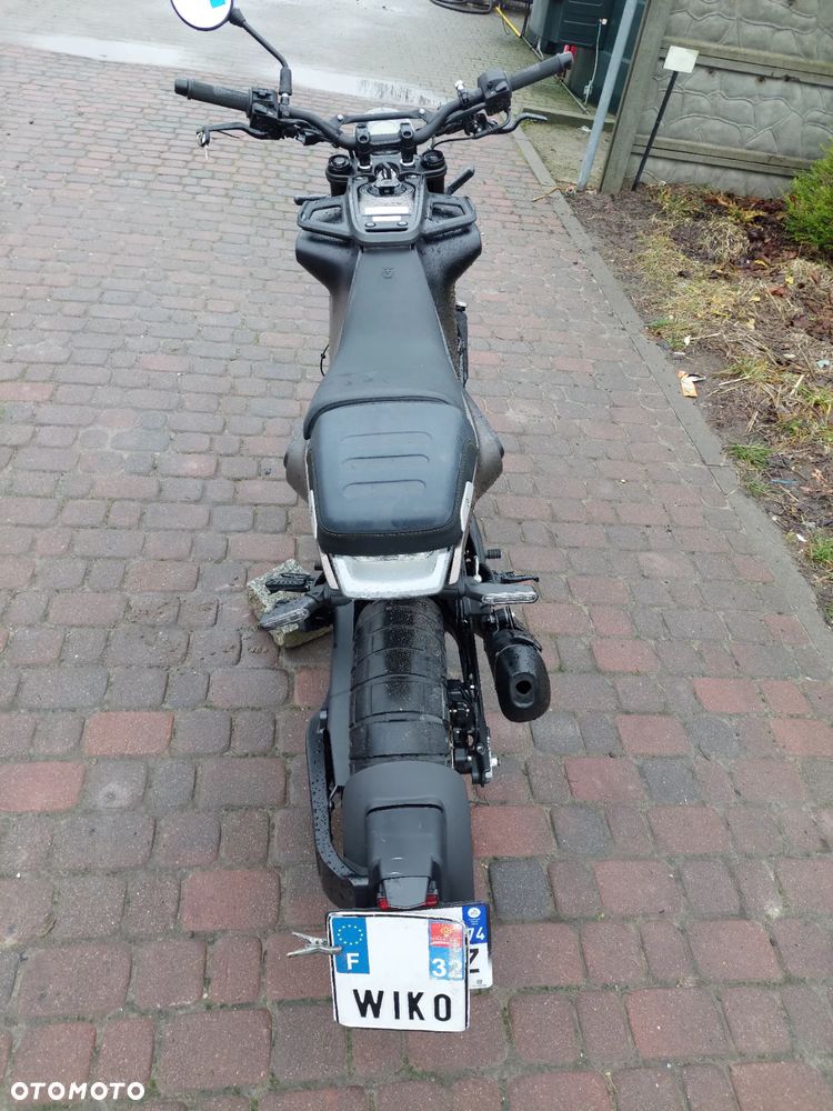 Husqvarna Svartpilen - 4