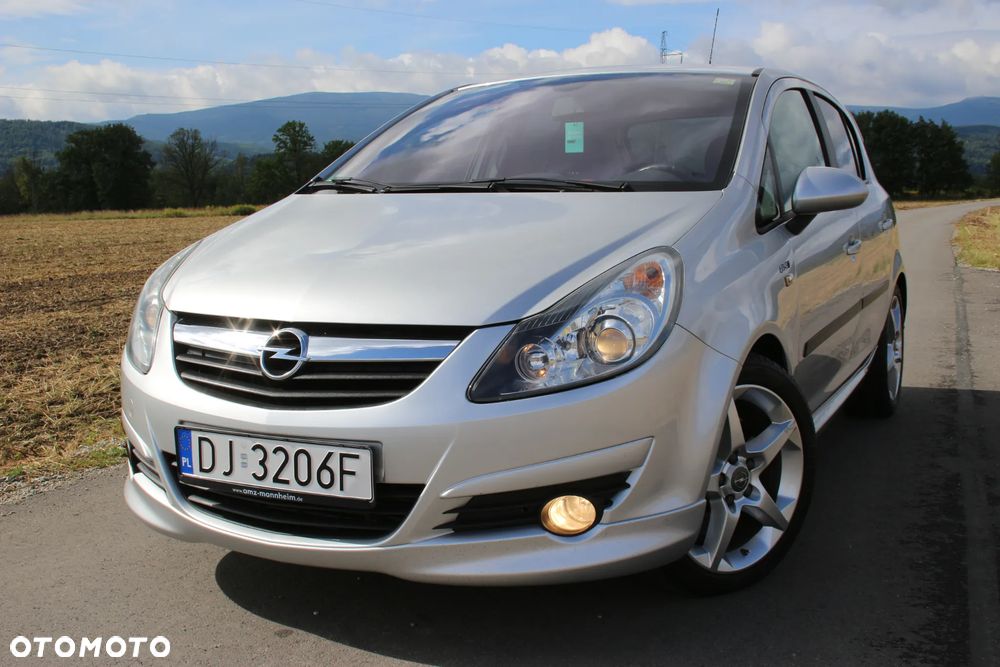 Opel Corsa 1.6T GSI - 2