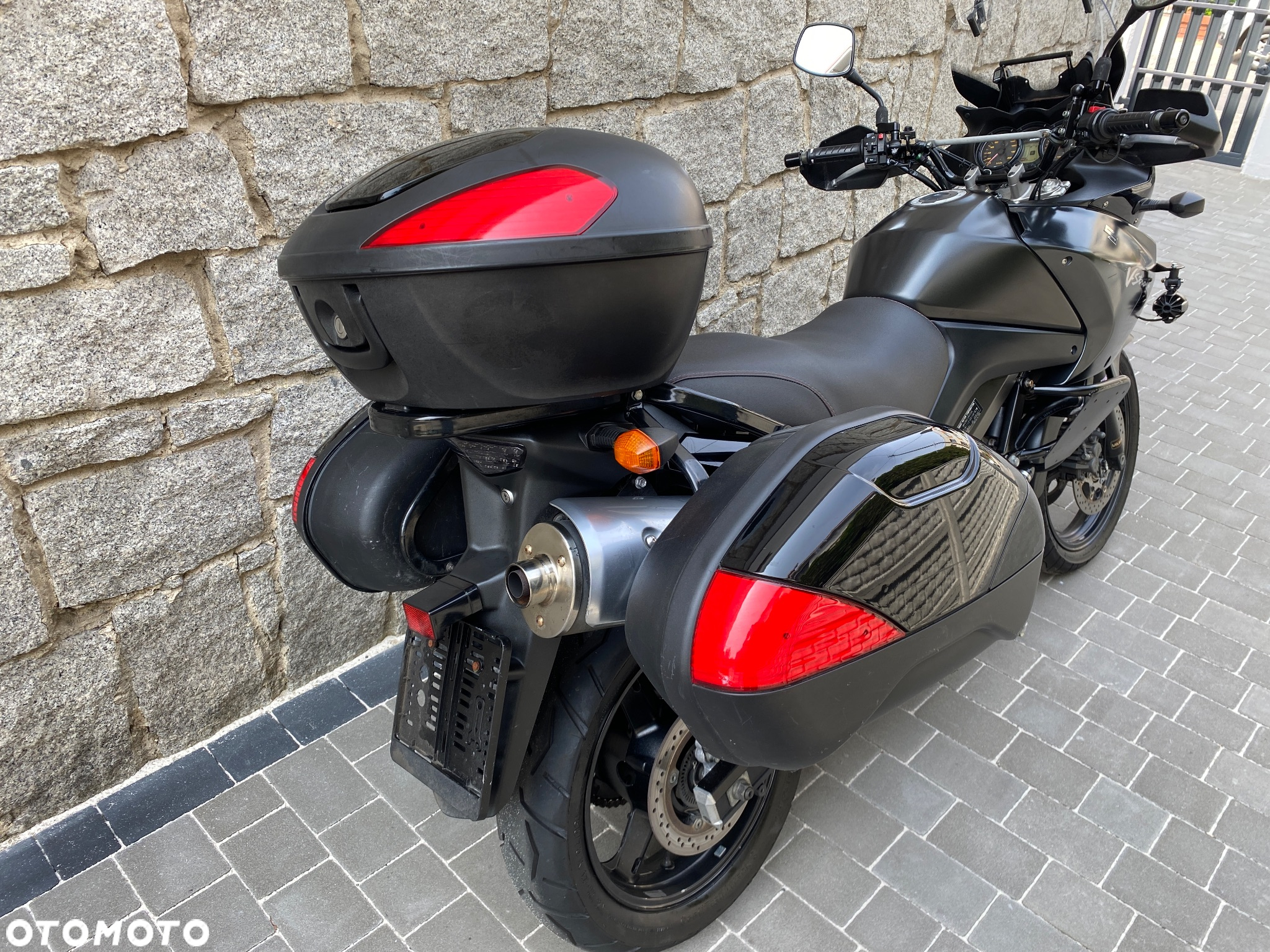 Suzuki V-STROM - 3