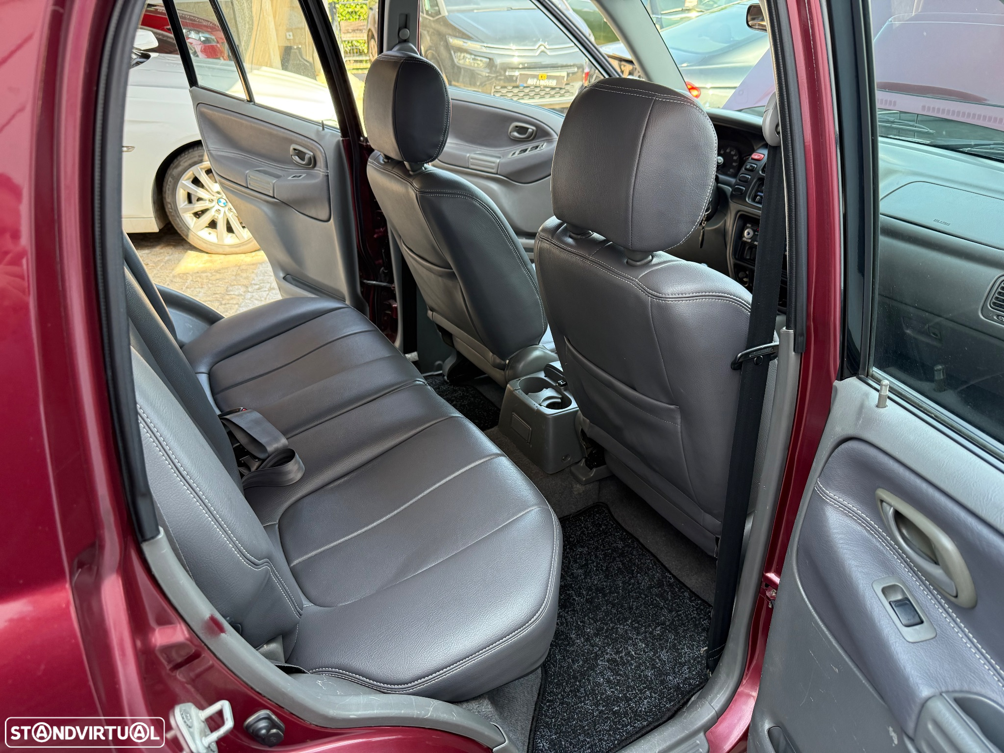 Suzuki Grand Vitara Metal Top 2.0 TDi - 8