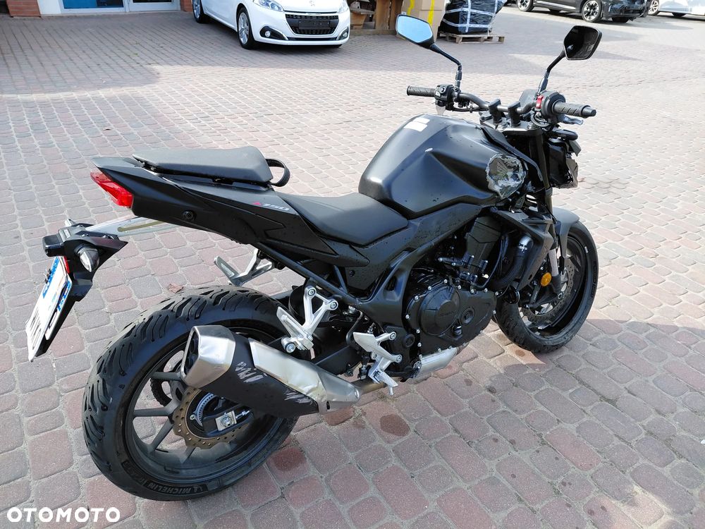 Honda Hornet - 4