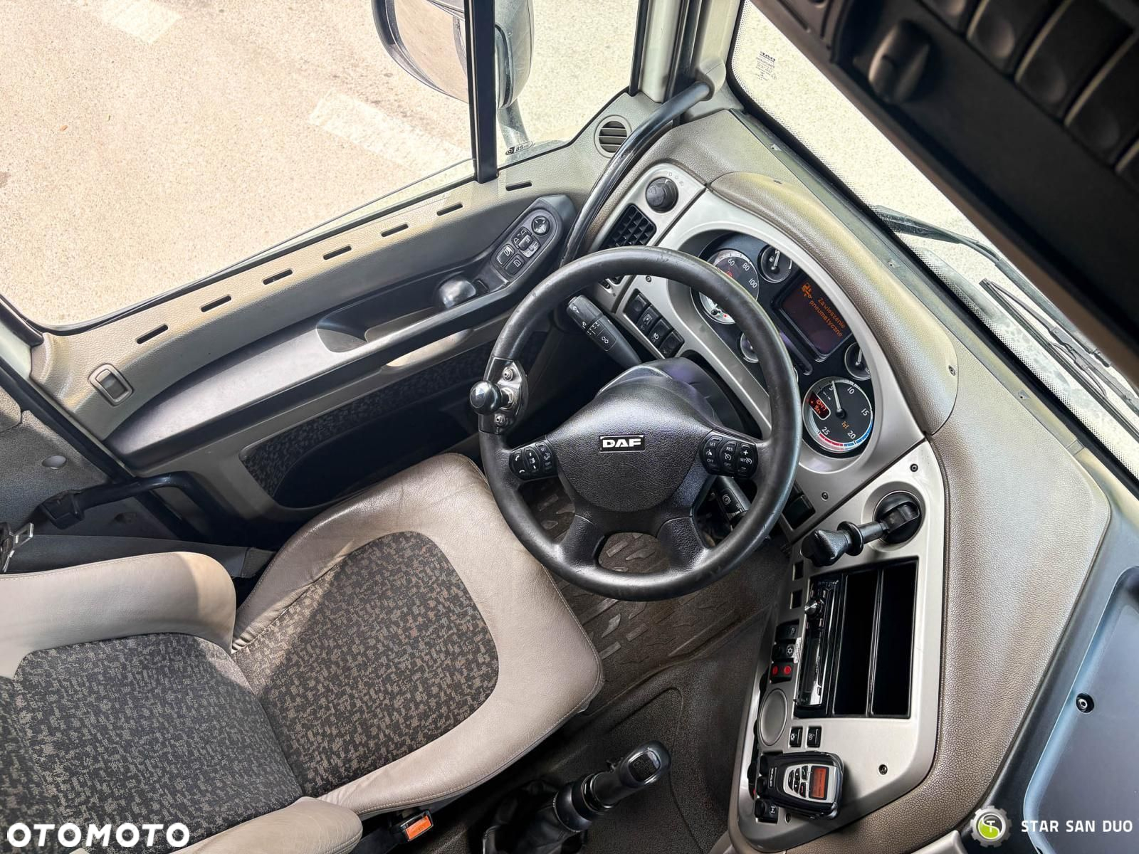DAF XF 105.510 8x4 FASSI F800 XP Żuraw Siodło Wciągarka - 24